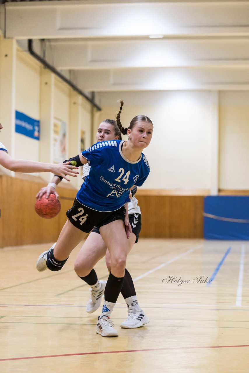 Bild 110 - wBJ TSV Ellerau - HSG Kalkberg : Ergebnis: 30:19